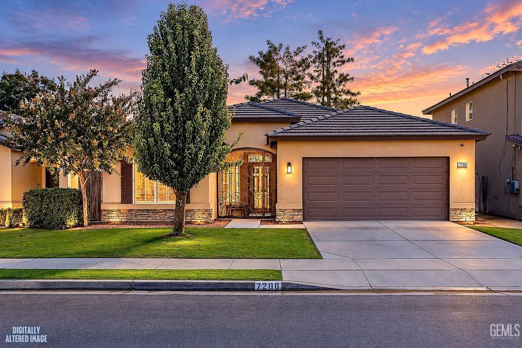 7206 Olen Arnold Avenue, Bakersfield, CA 93307