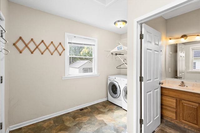 1214 York Street, Des Moines, IA 50316
