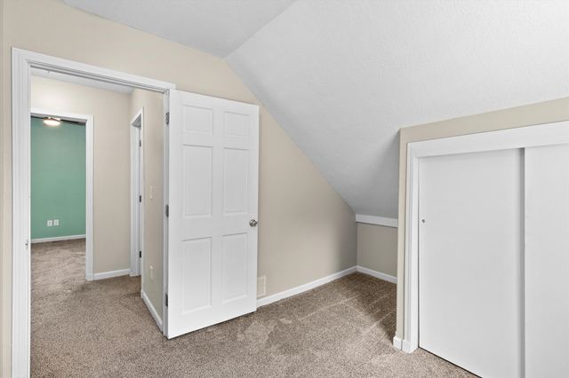 1214 York Street, Des Moines, IA 50316