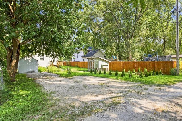 1214 York Street, Des Moines, IA 50316