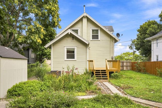 1214 York Street, Des Moines, IA 50316