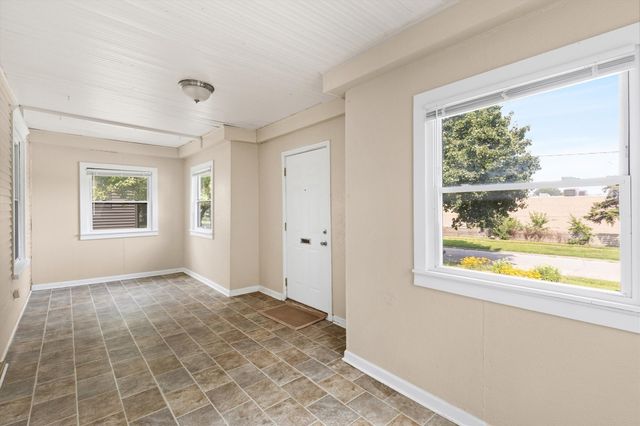 1214 York Street, Des Moines, IA 50316