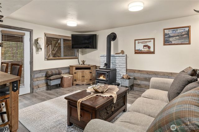 110 Deer Point Lane, Ronald, WA 98940