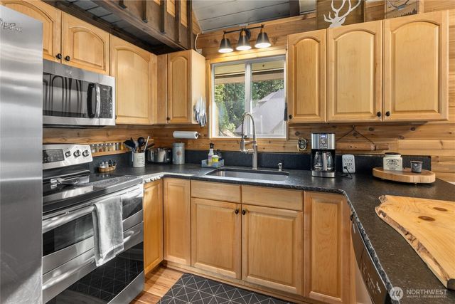 110 Deer Point Lane, Ronald, WA 98940