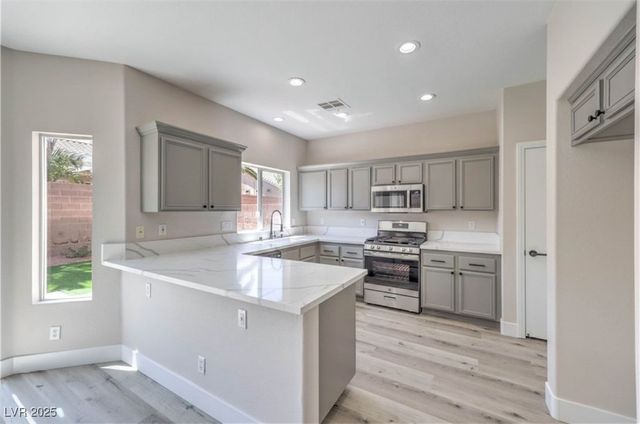 979 Park Bridge Avenue, Las Vegas, NV 89123