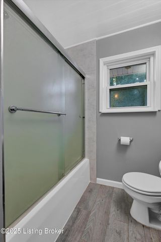 4706 Lacarem Dr, Jeffersontown, KY 40299