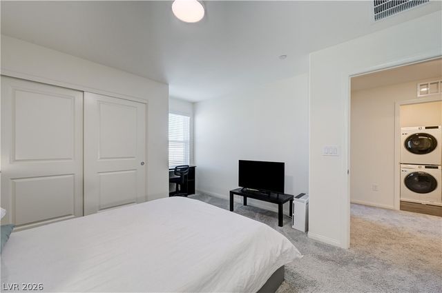 2737 Green Envy Avenue 254, North Las Vegas, NV 89086
