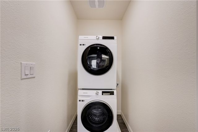 2737 Green Envy Avenue 254, North Las Vegas, NV 89086