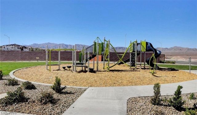 2737 Green Envy Avenue 254, North Las Vegas, NV 89086