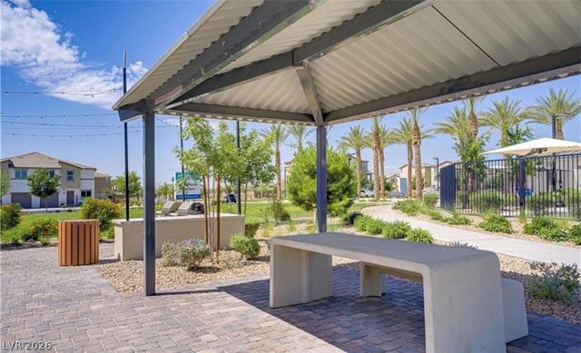 2737 Green Envy Avenue 254, North Las Vegas, NV 89086
