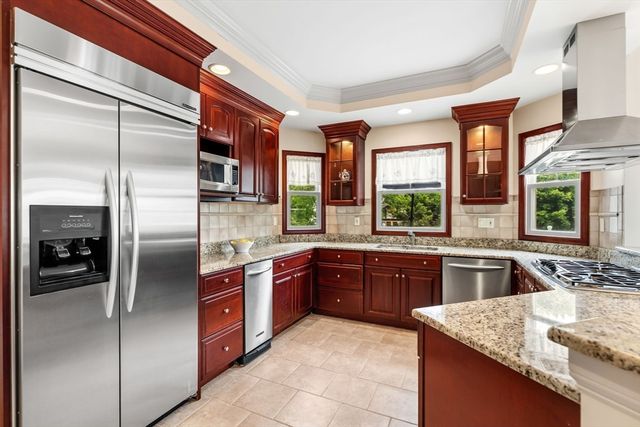 43 Andrew Ave, Hull, MA 02045