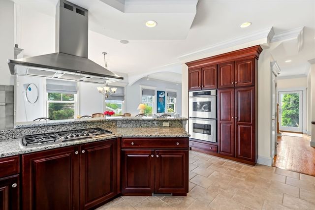 43 Andrew Ave, Hull, MA 02045