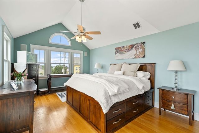 43 Andrew Ave, Hull, MA 02045