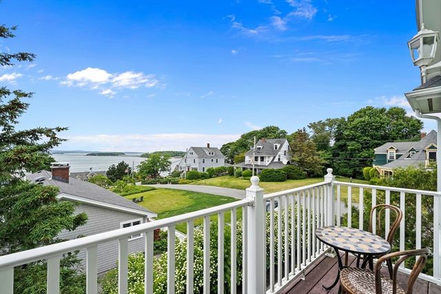 43 Andrew Ave, Hull, MA 02045