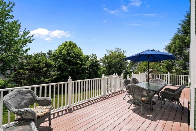 43 Andrew Ave, Hull, MA 02045