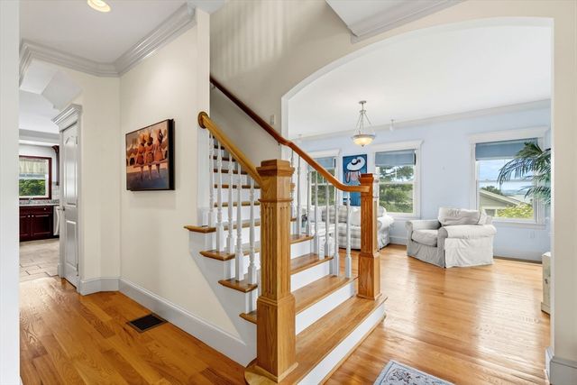43 Andrew Ave, Hull, MA 02045