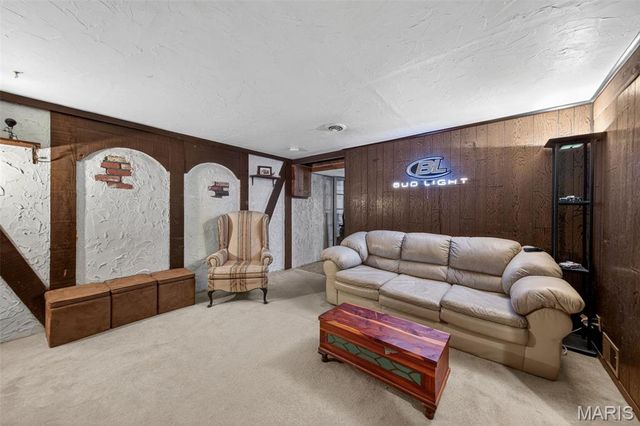 11923 Quality Lane, Maryland Heights, MO 63043