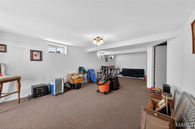 11923 Quality Lane, Maryland Heights, MO 63043