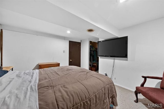 11923 Quality Lane, Maryland Heights, MO 63043