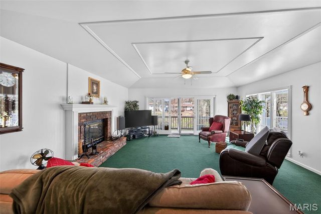 11923 Quality Lane, Maryland Heights, MO 63043