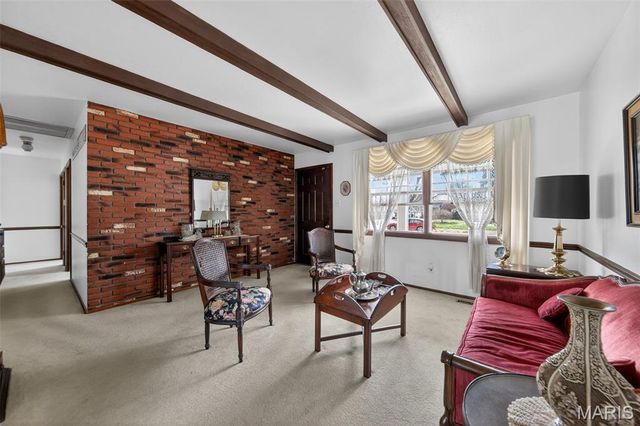 11923 Quality Lane, Maryland Heights, MO 63043