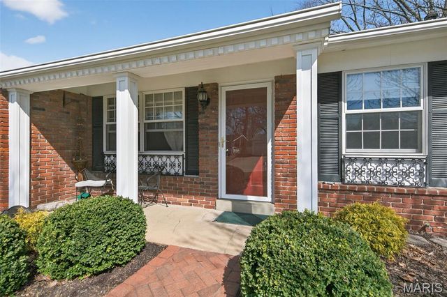 11923 Quality Lane, Maryland Heights, MO 63043