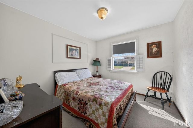 11923 Quality Lane, Maryland Heights, MO 63043