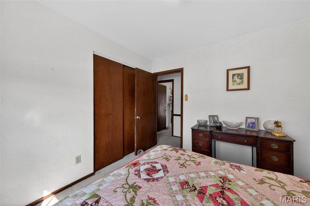 11923 Quality Lane, Maryland Heights, MO 63043