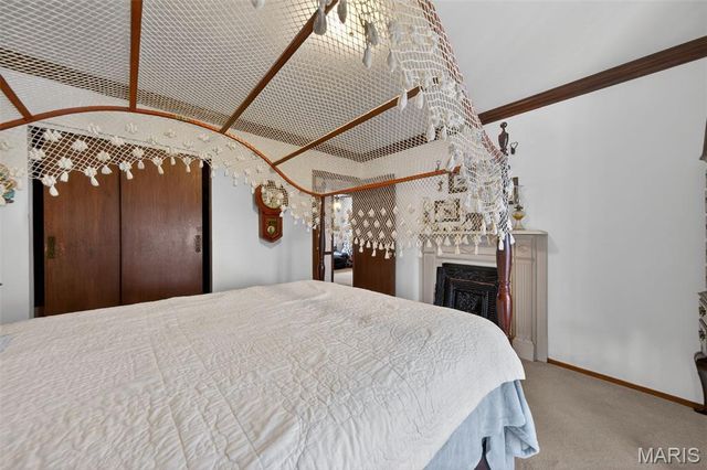 11923 Quality Lane, Maryland Heights, MO 63043