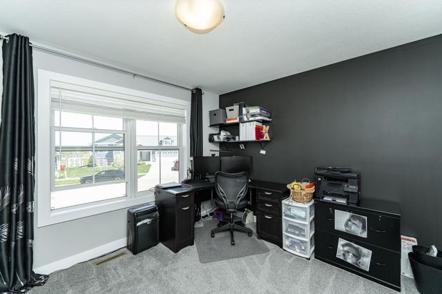 909 9th Avenue NE, Kasson, MN 55944