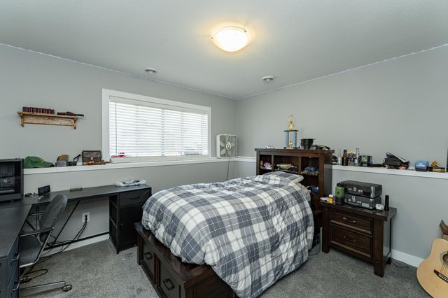 909 9th Avenue NE, Kasson, MN 55944