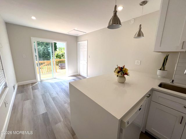 32 Washington Street, Rumson, NJ 07760