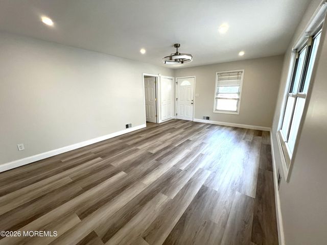 32 Washington Street, Rumson, NJ 07760