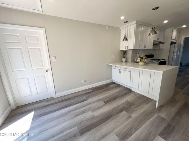 32 Washington Street, Rumson, NJ 07760