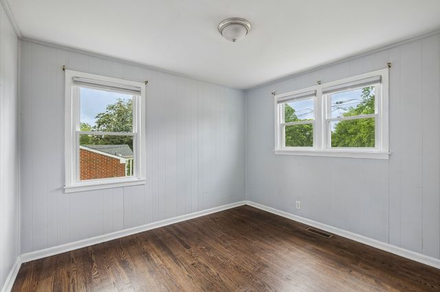 1921 Morris Ave, Columbia, TN 38401