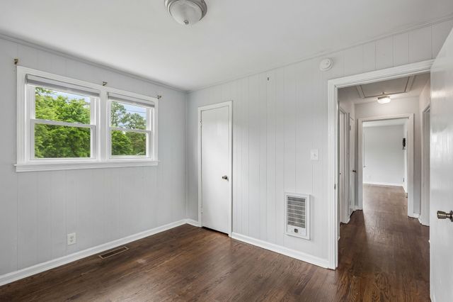 1921 Morris Ave, Columbia, TN 38401