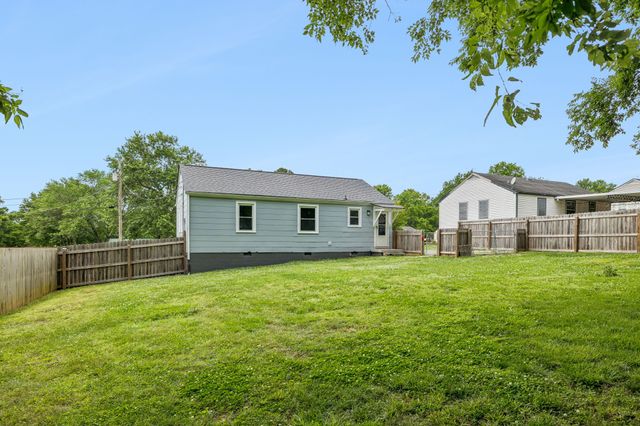 1921 Morris Ave, Columbia, TN 38401