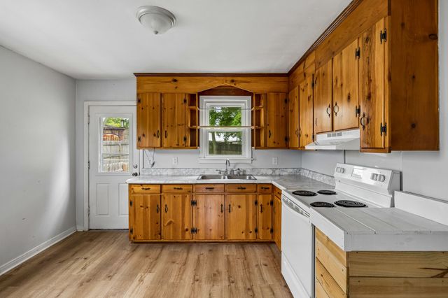1921 Morris Ave, Columbia, TN 38401