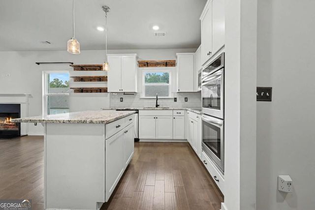 1328 Woods Lane, Jefferson, GA 30549
