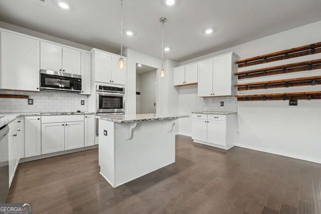 1328 Woods Lane, Jefferson, GA 30549