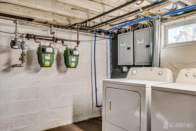 385 Pierson Avenue 2, Edison, NJ 08837