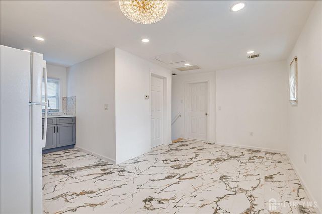 385 Pierson Avenue 2, Edison, NJ 08837