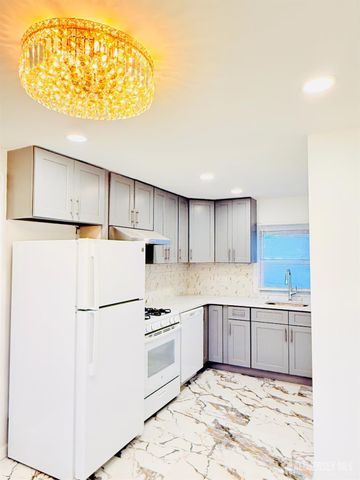 385 Pierson Avenue 2, Edison, NJ 08837