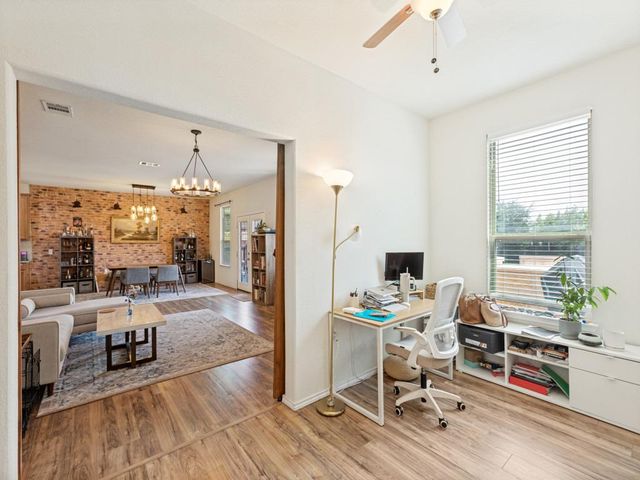 6909 Longford TRL, Austin, TX 78754