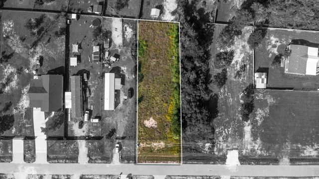 54 Road 5243, Cleveland, TX 77327