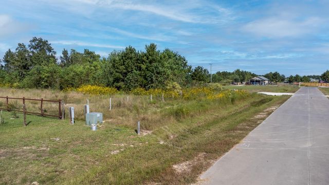 54 Road 5243, Cleveland, TX 77327