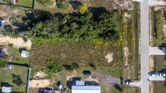 54 Road 5243, Cleveland, TX 77327