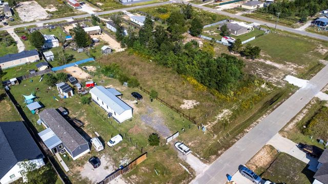 54 Road 5243, Cleveland, TX 77327