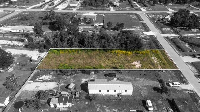 54 Road 5243, Cleveland, TX 77327