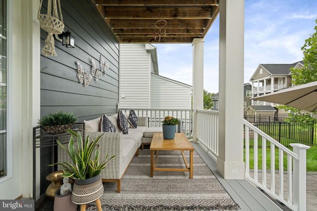 2604 CROSSVINE DR, Dumfries, VA 22026